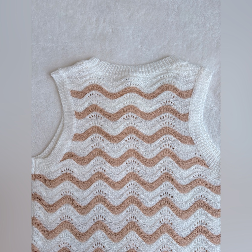 NWT - Be Cool Crochet Sleeveless Top - Size Medium - Picture 7 of 11